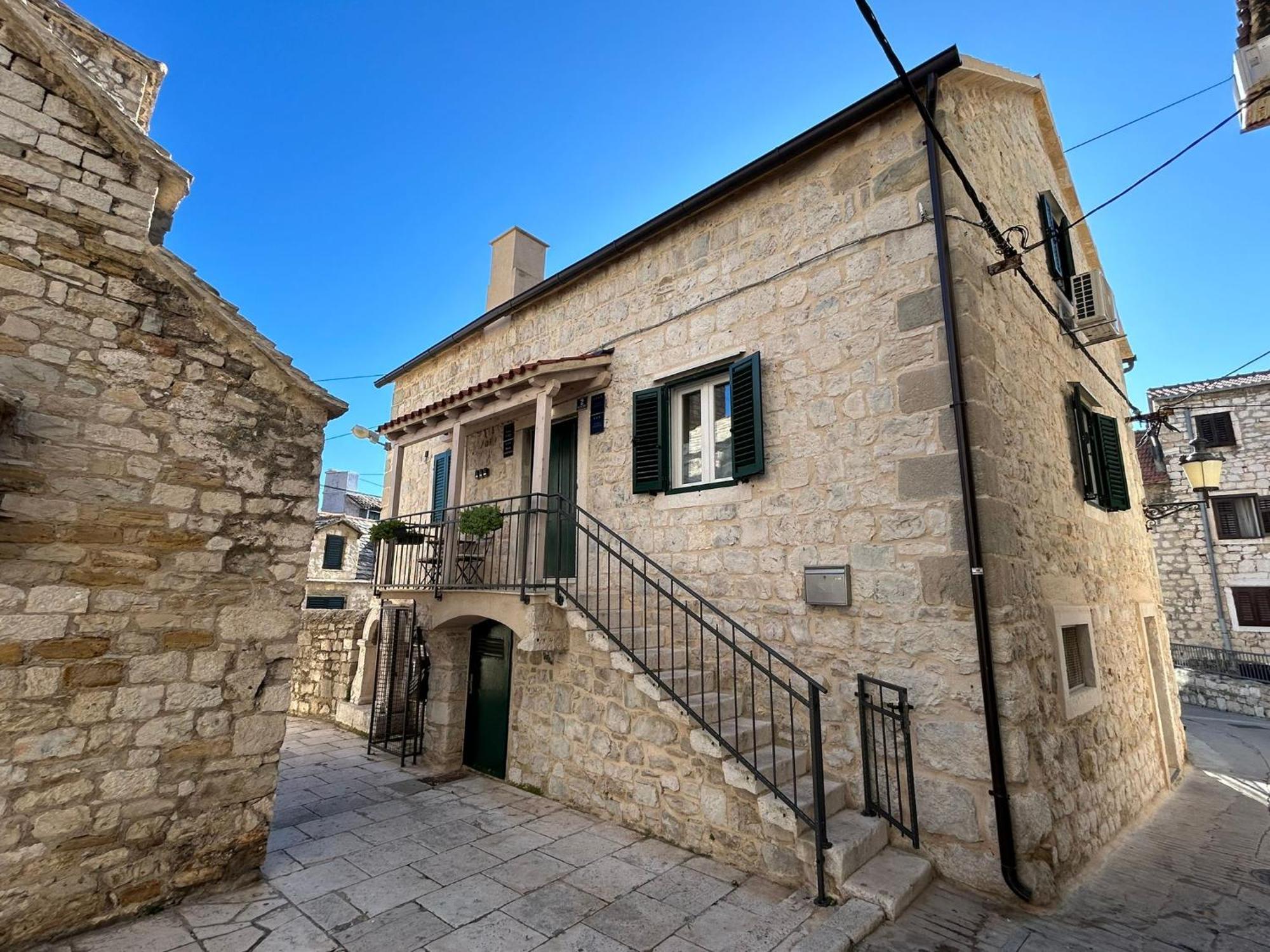 Mikula And Cvita Stone House Leilighet Split